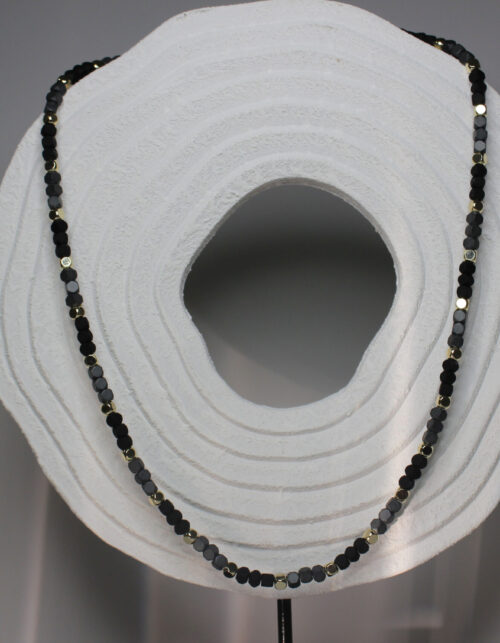 שרשרת חרוזי המטייט כהים | סטיינלס סטיל