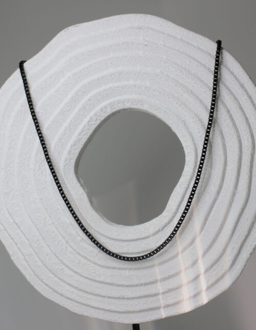 שרשרת חוליות מרובעות שחורה | סטיינלס סטיל