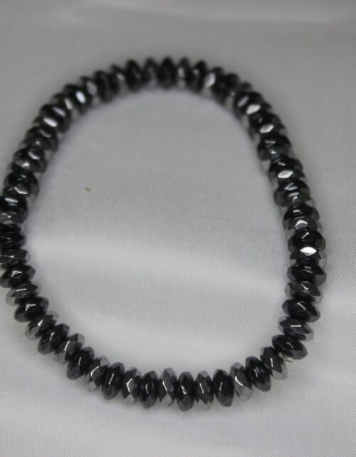 צמיד חרוזי המטייט מלוטש