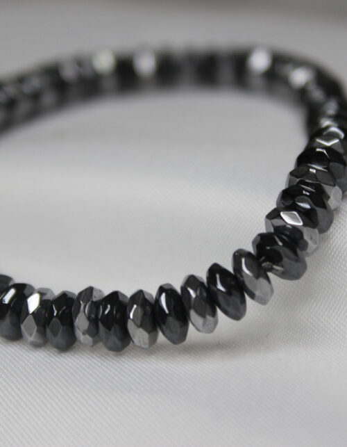 צמיד חרוזי המטייט מלוטש