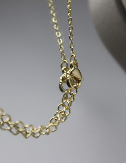 שרשרת פרח לבן גדול | סטיינלס סטיל