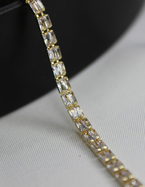 צמיד טניס בשיבוץ אבני באגט | סטיינלס סטיל