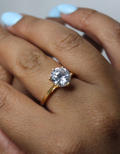 טבעת זירקון מרכזי גדול | כסף 925