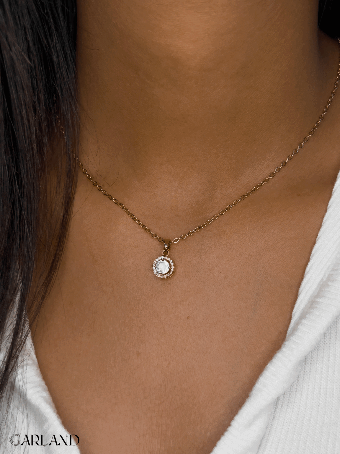 שרשרת תליון משובץ עם זרקון מרכזי