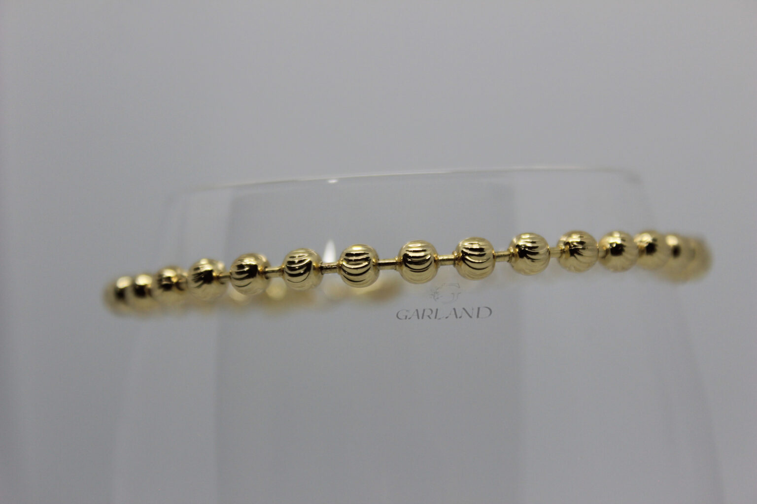 צמיד חיתוכי לייזר עיגולים גדולים