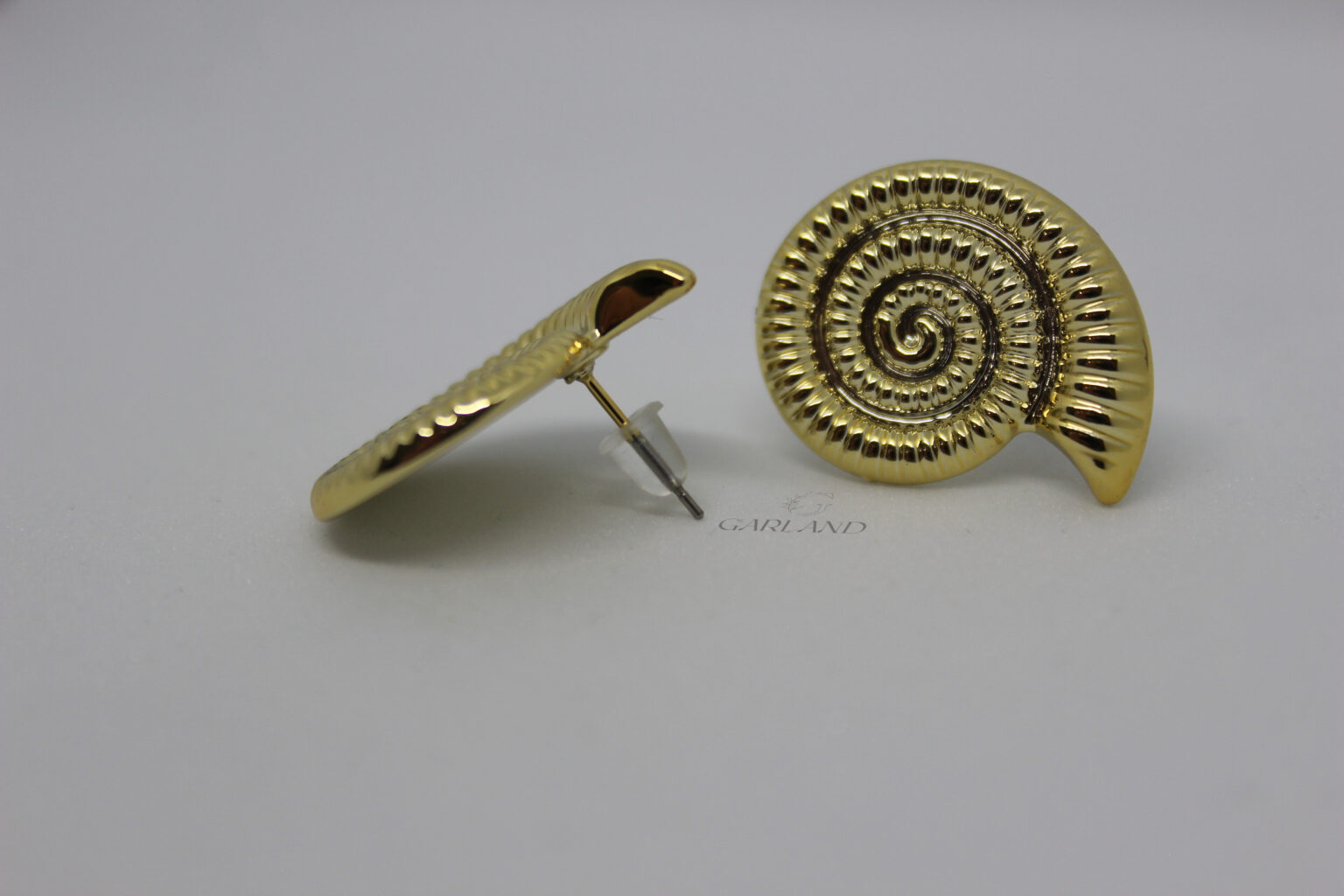 קונכייה עגילי